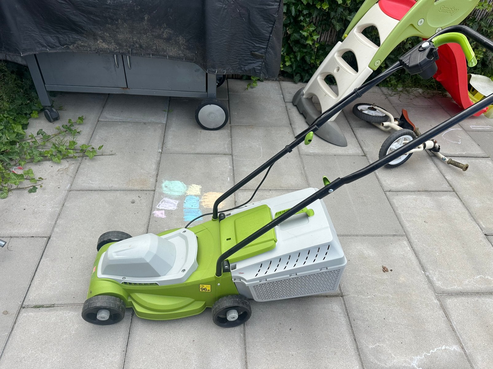 Elektrische grasmaaier, Tuin en Terras, Grasmaaiers, Ophalen, Gebruikt, Elektrische grasmaaier, Opvangbak