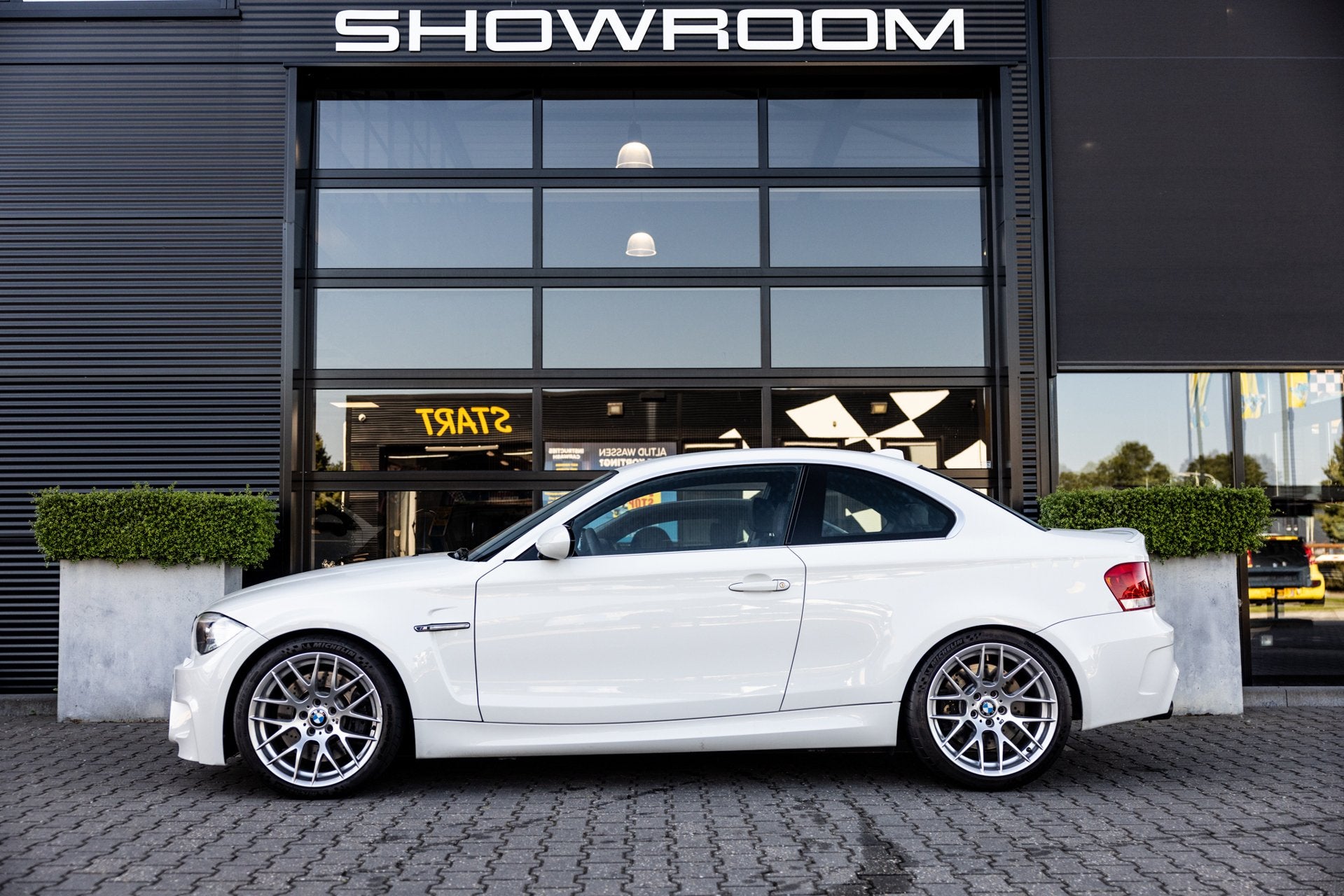 BMW 1M Coupé 3.0i, Nieuwstaat, 1e lak, Akra, H&K, Gedocumen, 1-Serie, Achterwielaandrijving, Gebruikt, Zwart