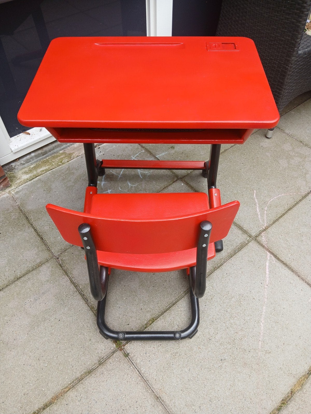 vintage.school tafel.en zelfde stoeltje ., Ophalen