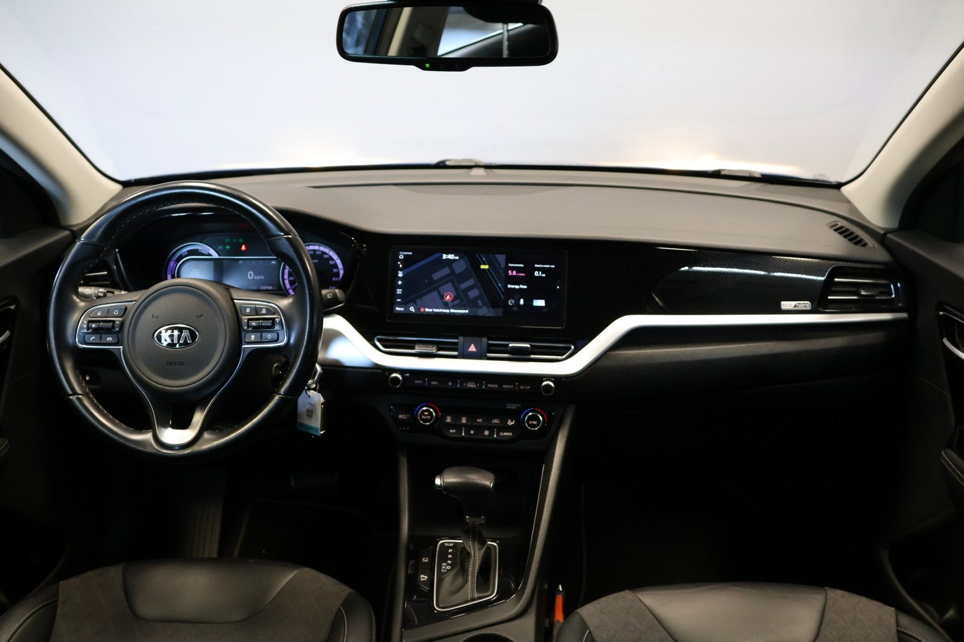 Kia Niro 1.6 GDi Hybrid DynamicLine, Dealer onderhouden, Gebruikt, Blauw, Leder en Stof
