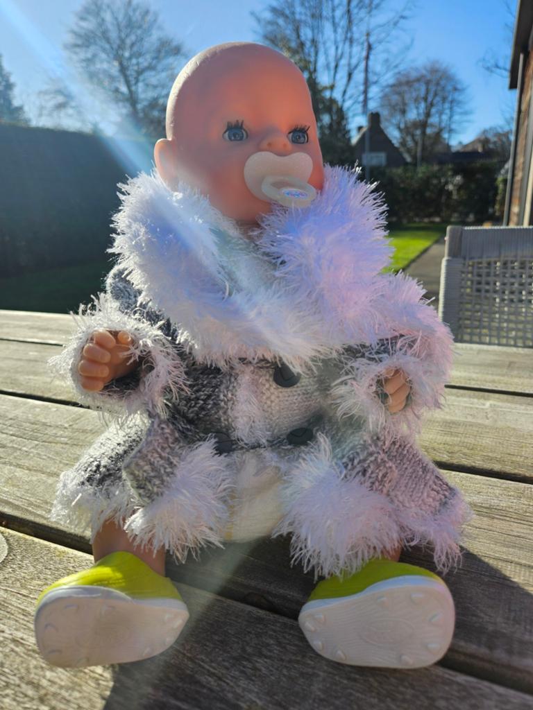 Baby Born pop met winteroutfit en speen, Kinderen en Baby's, Ophalen of Verzenden, Gebruikt, Babypop