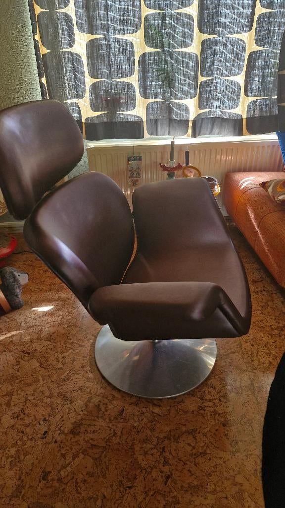 Artifort Big Tulip fauteuil, Huis en Inrichting, Fauteuils, Ophalen, 75 tot 100 cm, Stof, 50 tot 75 cm