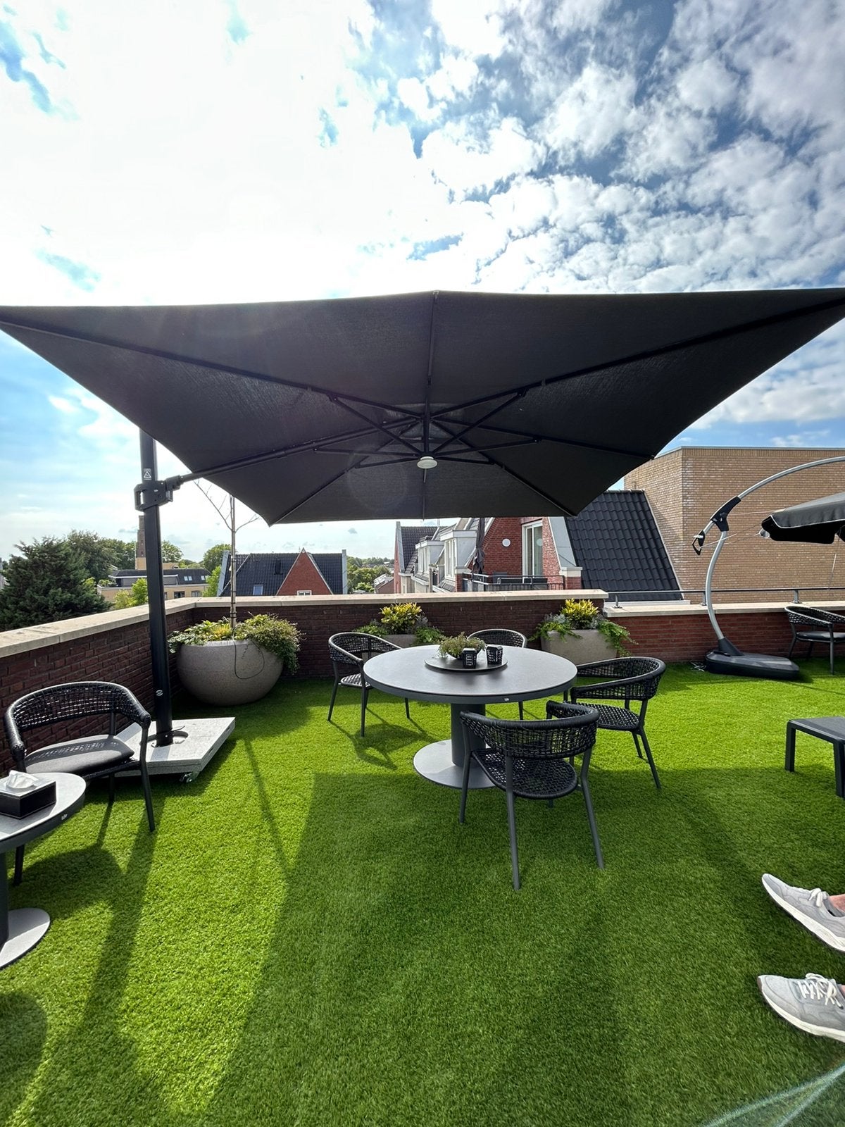 Grote kantelbare parasol 3.5x3.5 met muziek en verlichting, Ophalen, Nieuw, Zweefparasol, Verstelbaar
