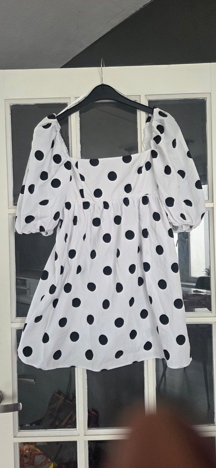 Polkadot Jurk met Puffmouwen - Maat L, Kleding | Dames, Jurken, Maat 38/40 (M), Nieuw, Ophalen of Verzenden, Stradivarius