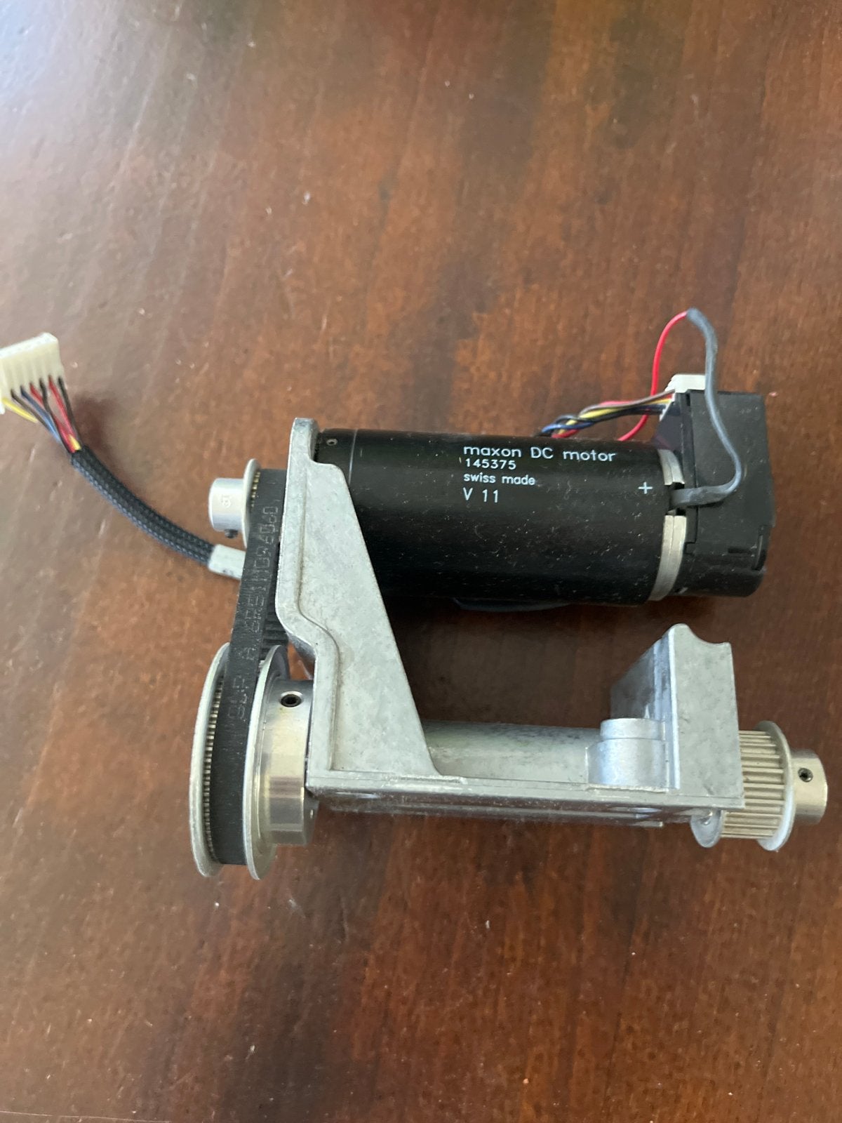 Maxon DC Motor 145375 met poelies en HEDS-5540 A11 encoder, Hobby en Vrije tijd, Ophalen, Gebruikt