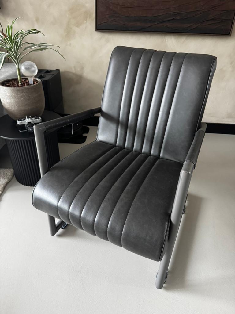 Lederen fauteuil Pronto Wonen Design antraciet, Huis en Inrichting, Stoelen, Ophalen, Gebruikt, Leer, Eén