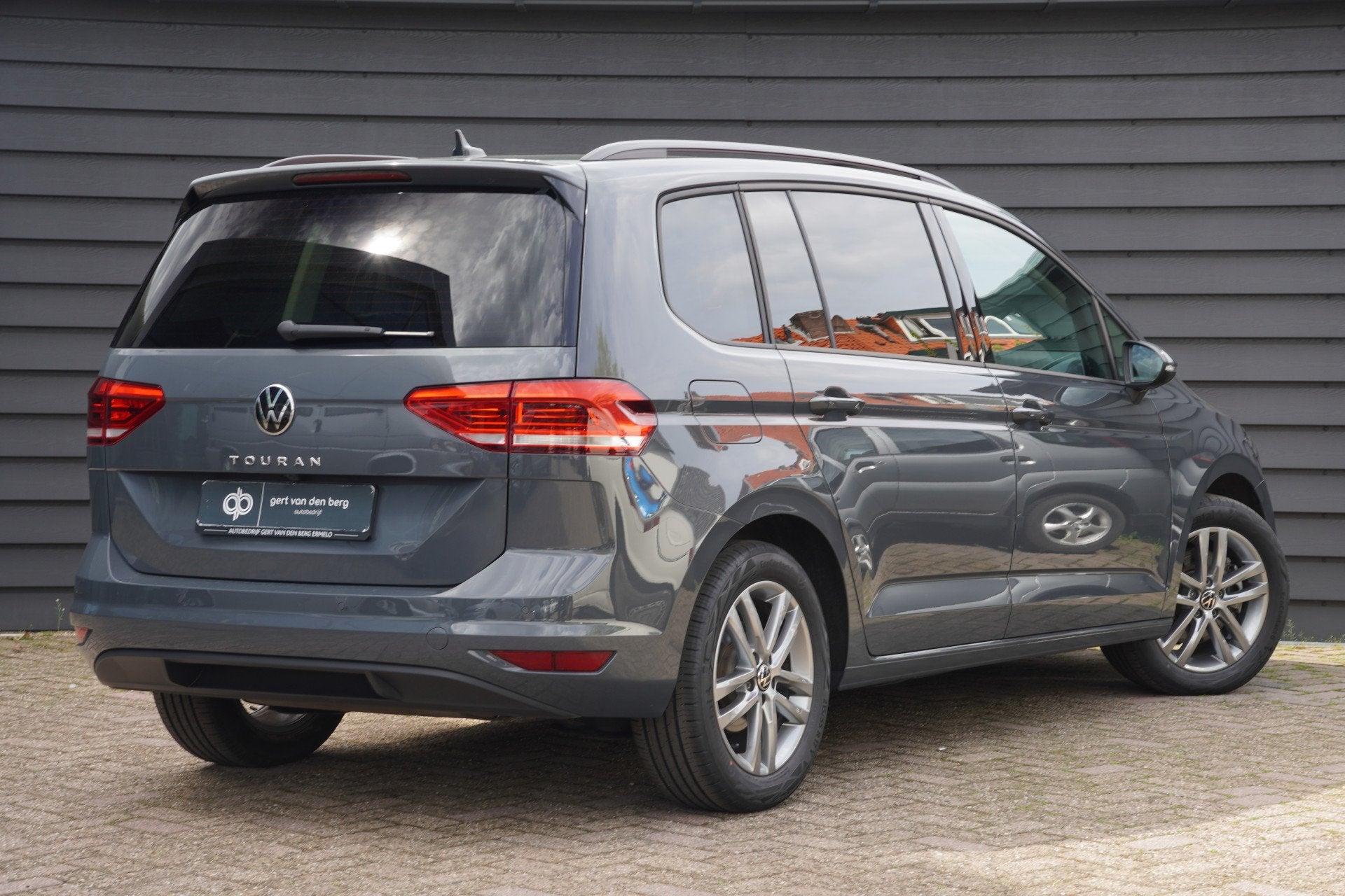 Volkswagen Touran 1.5 TSI Comfortline - VIRT. COCKPIT - 7 PE, Auto's, Zwart, 4 cilinders, 150 pk, 7 stoelen
