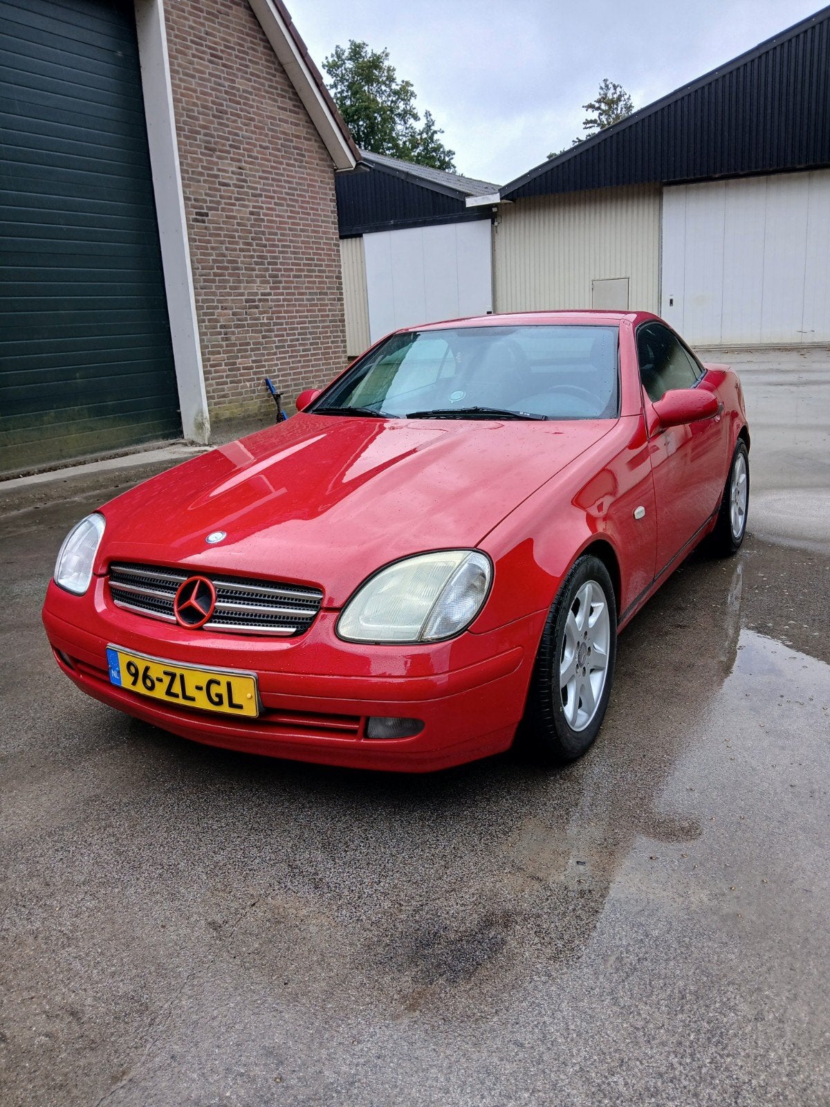 Mercedes-Benz SLK 2.3 Slk230 Kompr Roadster AUT 1998 Rood, Auto's, Automaat, Achterwielaandrijving, 4 cilinders, Cabriolet