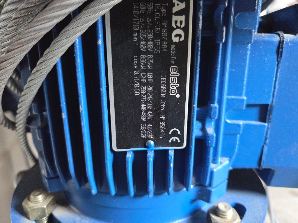 liermotor liftmotor rolstoellift met vertragingskast, Ophalen