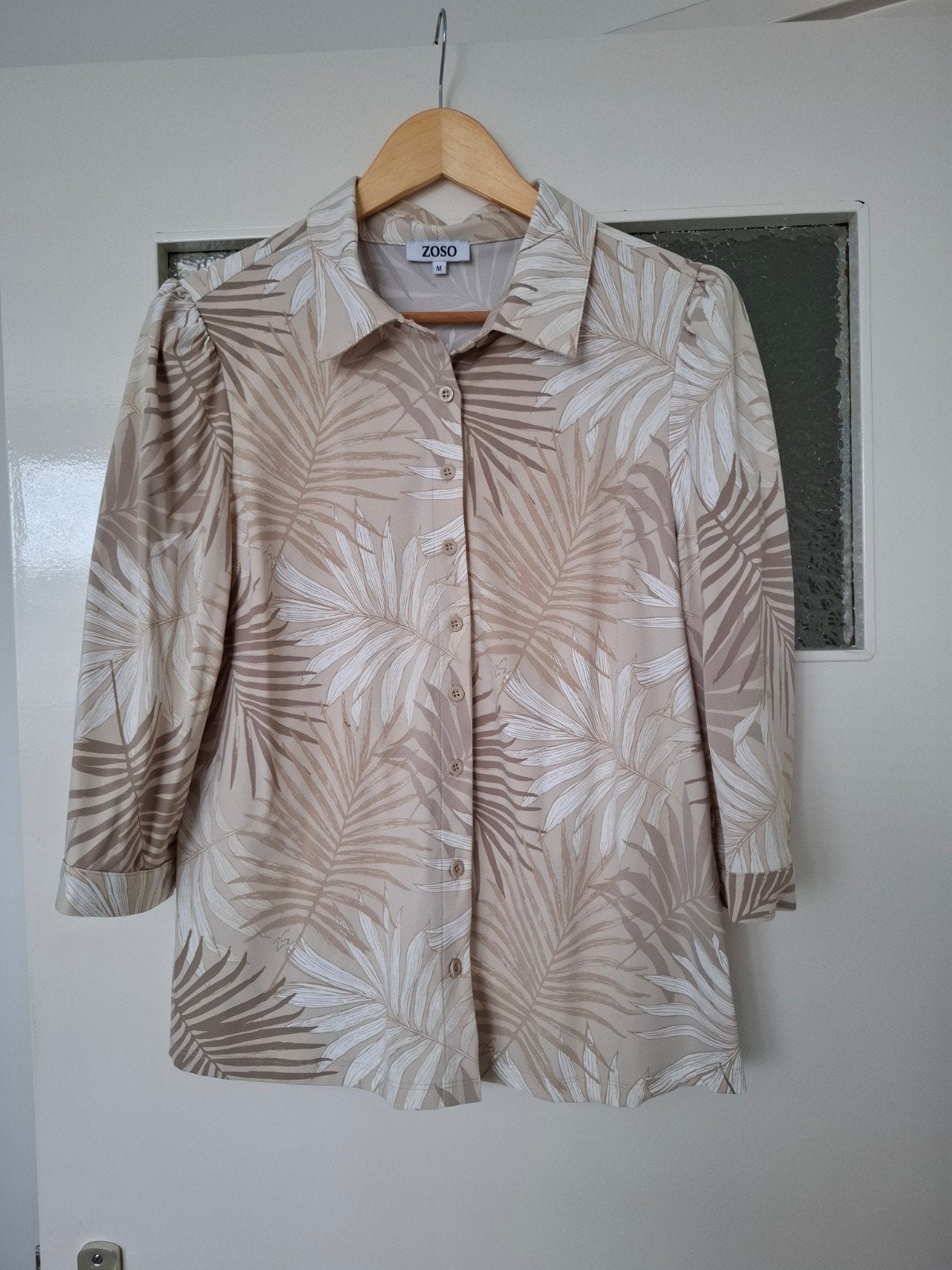 Blouse Zoso mt M, Kleding | Dames, Maat 38/40 (M), Beige, Ophalen of Verzenden, Zo goed als nieuw