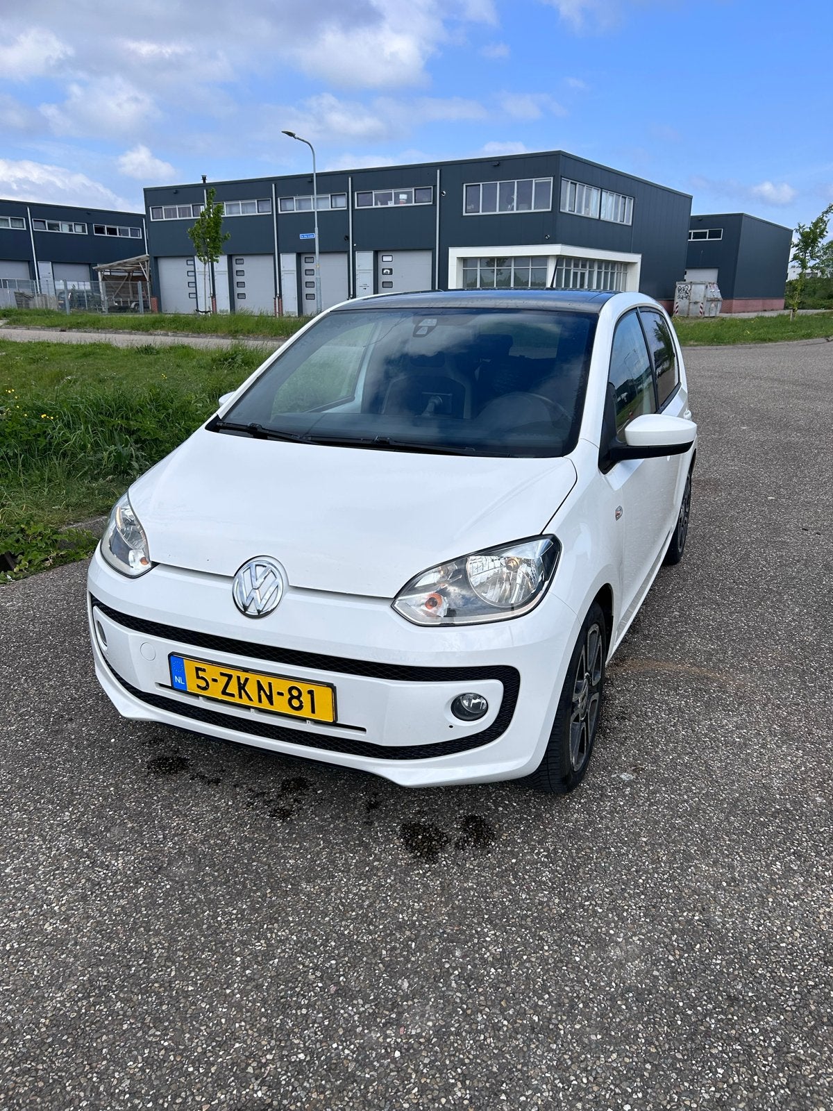 Volkswagen UP #2015 - Full option - NAP, Voorwielaandrijving, Up!, 840 kg, 4 stoelen