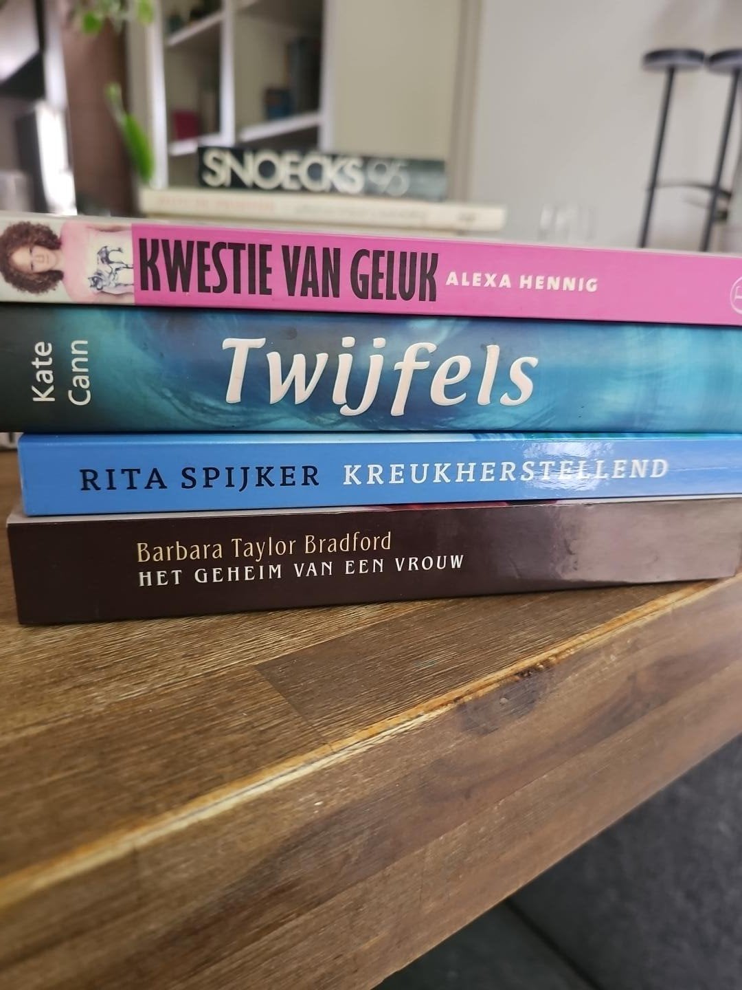 Boekenpakket 4 romans | liefde, drama & feelgood, Boeken, Ophalen of Verzenden, Gelezen
