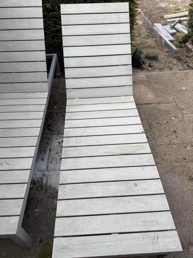 2x Verstelbare Ligbedden met Wieltjes - Grijs, Tuin en Terras, Ophalen, Gebruikt, Aluminium, Verstelbaar