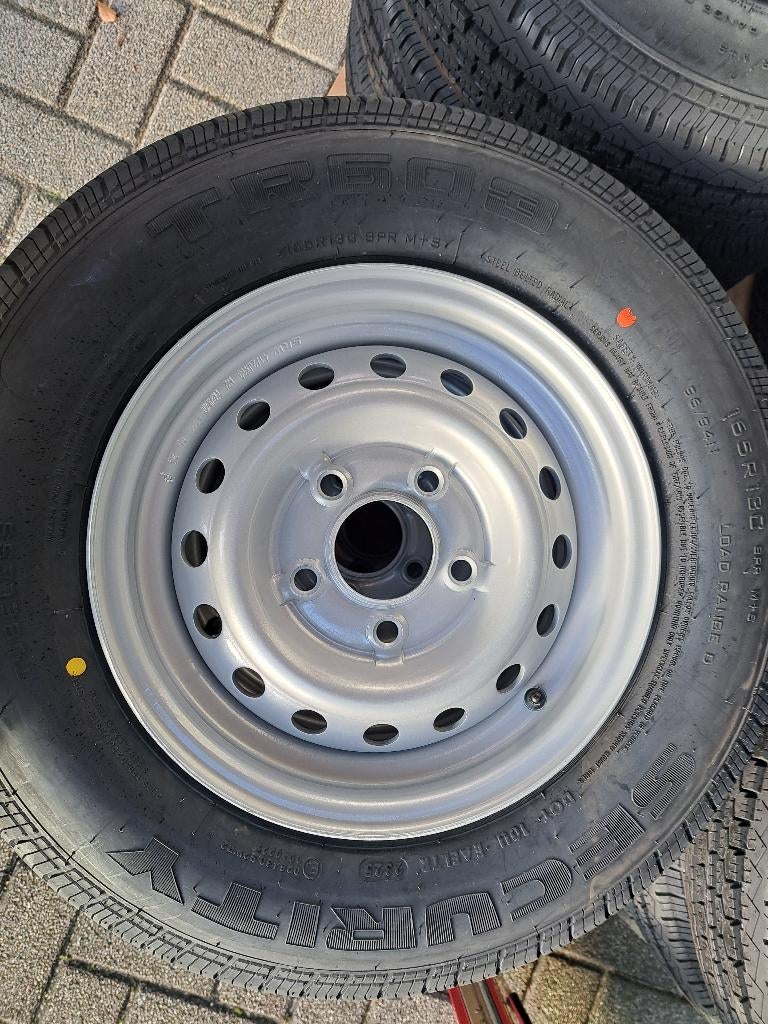 Aanhanger 13 inch wielen 165R13C 96/94 kompleet met velg €90, Ophalen, Nieuw