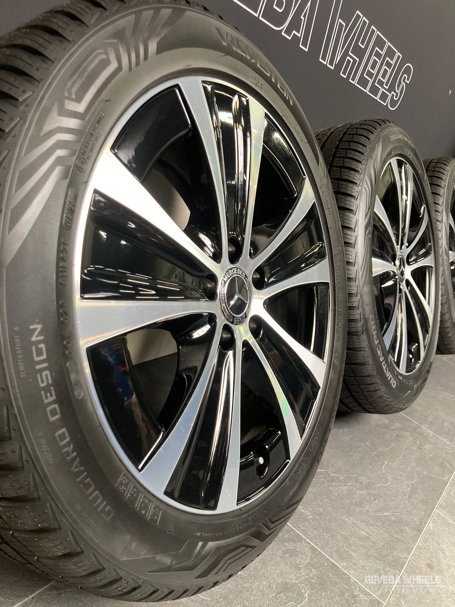 18” originele Mercedes Vito E W213 velgen + allseason banden, 18 inch, -, -, Banden en Velgen