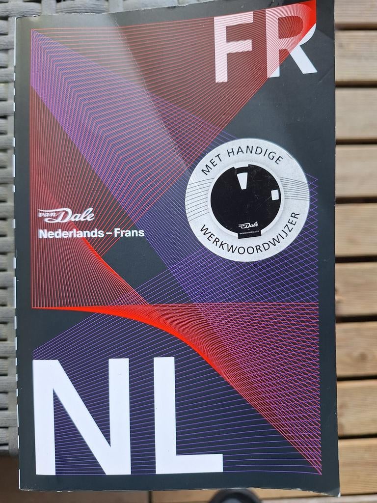 Van Dale Nederlands-Frans woordenboek met werkwoordwijzer, Ophalen of Verzenden, Zo goed als nieuw, Van Dale, Non-fictie