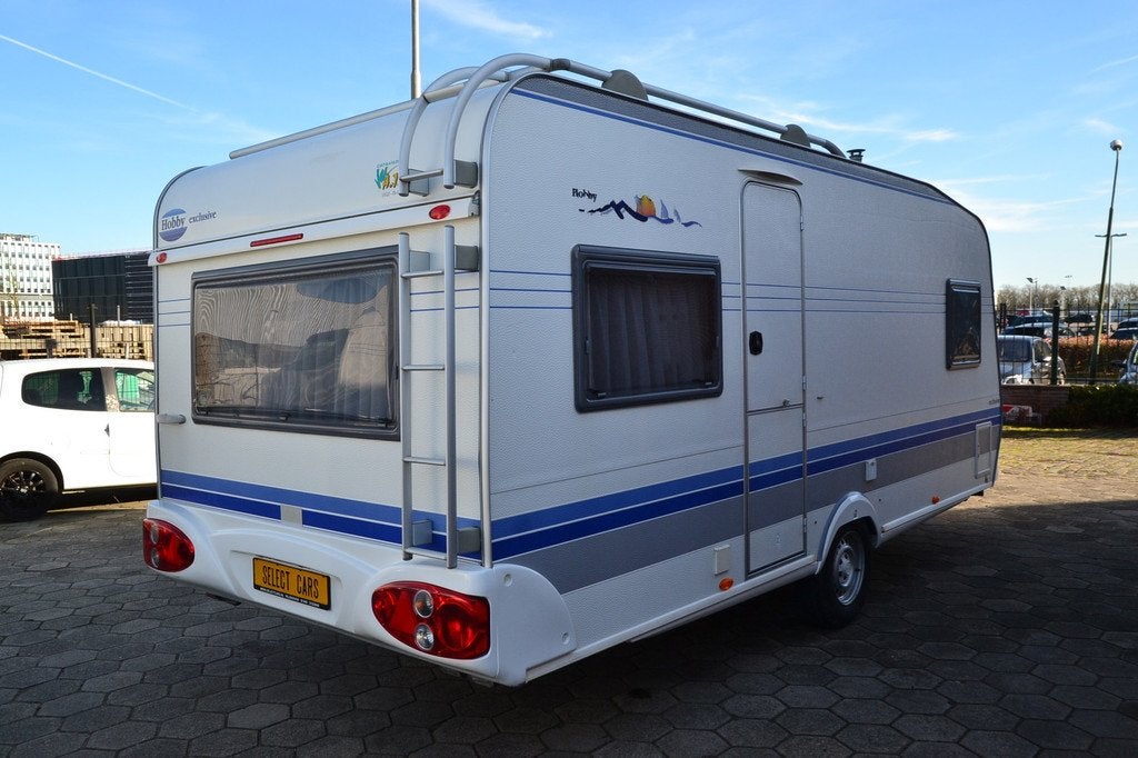 Hobby 495 B Exclusive - Frans bed - Wc+Douche - Voortent - G, Vast bed, Schokbreker, Bedrijf, 4 tot 5 meter