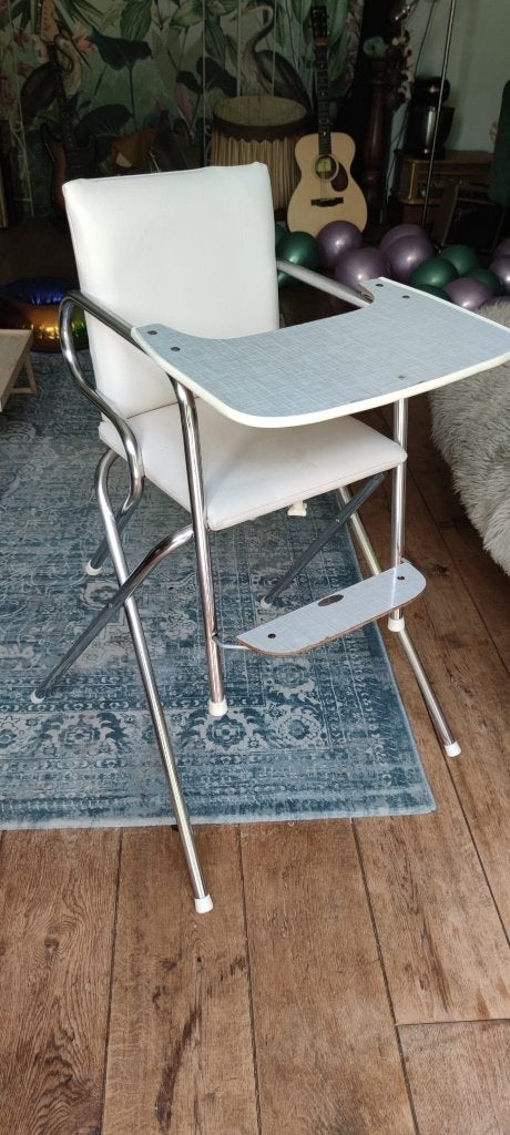 Kinderstoel vintage, Kinderen en Baby's, Kinderstoelen, Ophalen, Gebruikt, Overige typen, Afneembaar eetblad