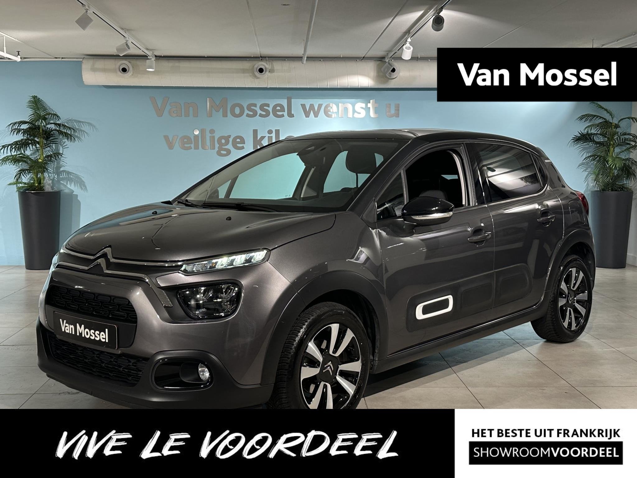 Citroen C3 1.2 PureTech Shine APPLE CARPLAY | CAMERA | NAVIG, 12 maanden, Gebruikt, Euro 6, 1199 cc