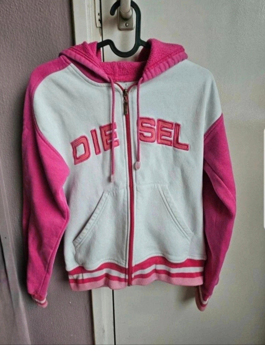 Mooi Wit / Fuchsia Roze Diesel hoodie vest / hoodie, maat S, Kleding | Dames, Ophalen of Verzenden, Zo goed als nieuw, Roze