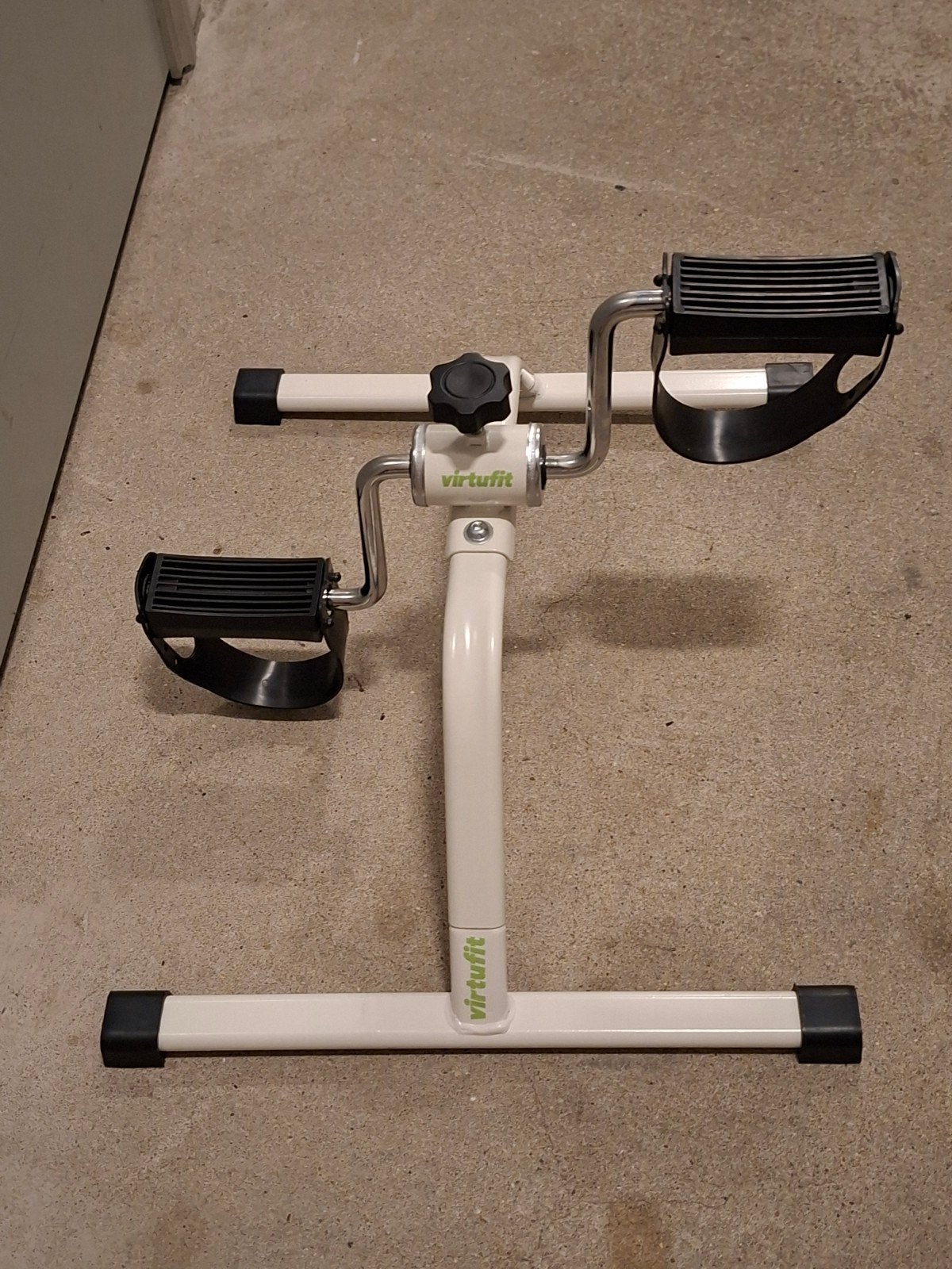 VirtuFit stoelfiets, bewegingstrainer/ fietstrainer, Sport en Fitness, Fitnessmaterialen, Zo goed als nieuw, Overige typen, Armen