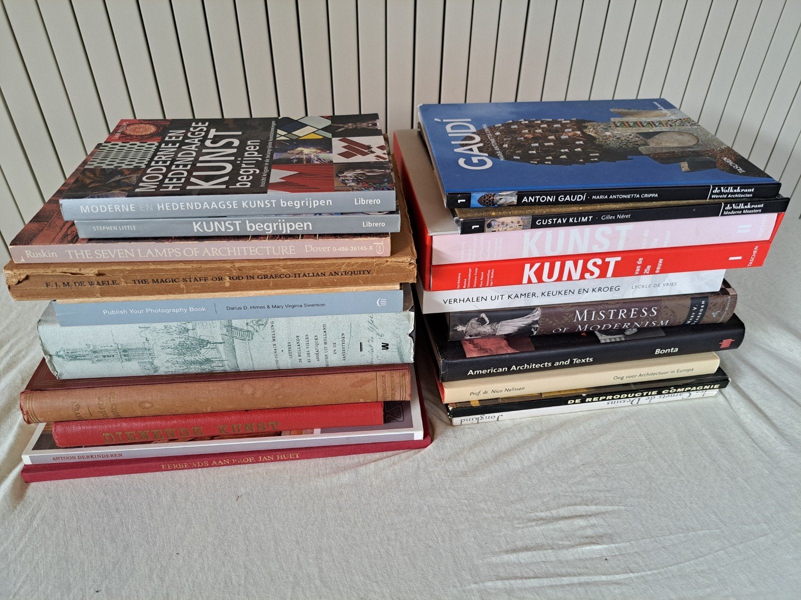 21 kunstboeken, Ophalen of Verzenden, Gelezen