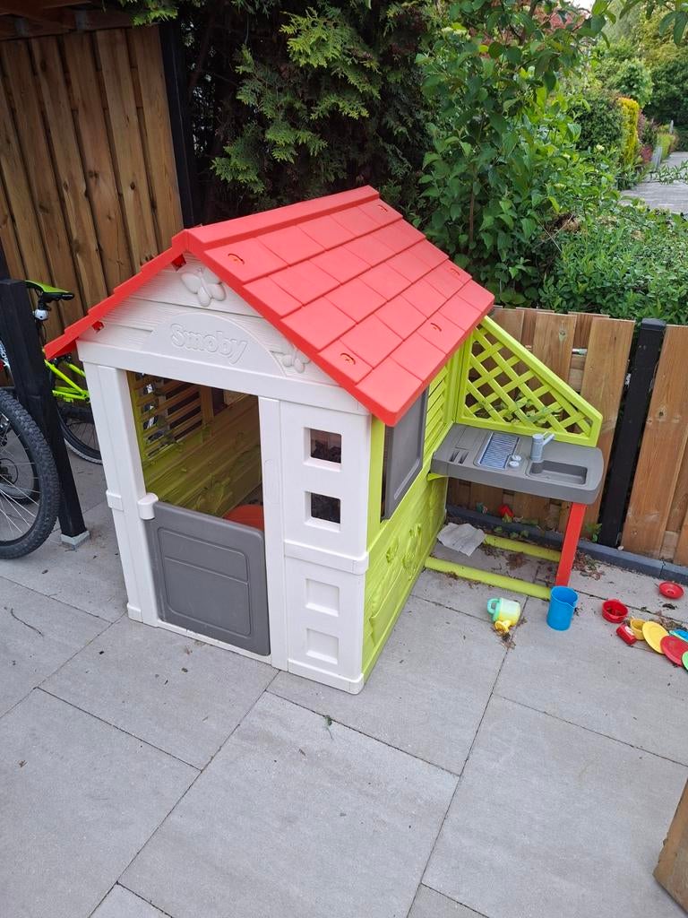 Smoby Speelhuisje met Keuken - Gebruikt, Kinderen en Baby's, Speelgoed | Buiten | Speelhuisjes, Ophalen, Gebruikt, Kunststof