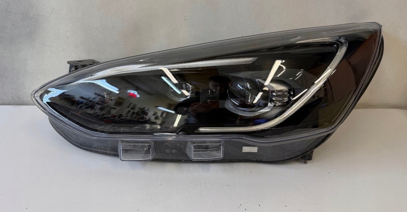 ford focus koplamp links JX7B13E017CE lamp (X), Gebruikt, Info@ford.com, Ophalen of Verzenden, Ford