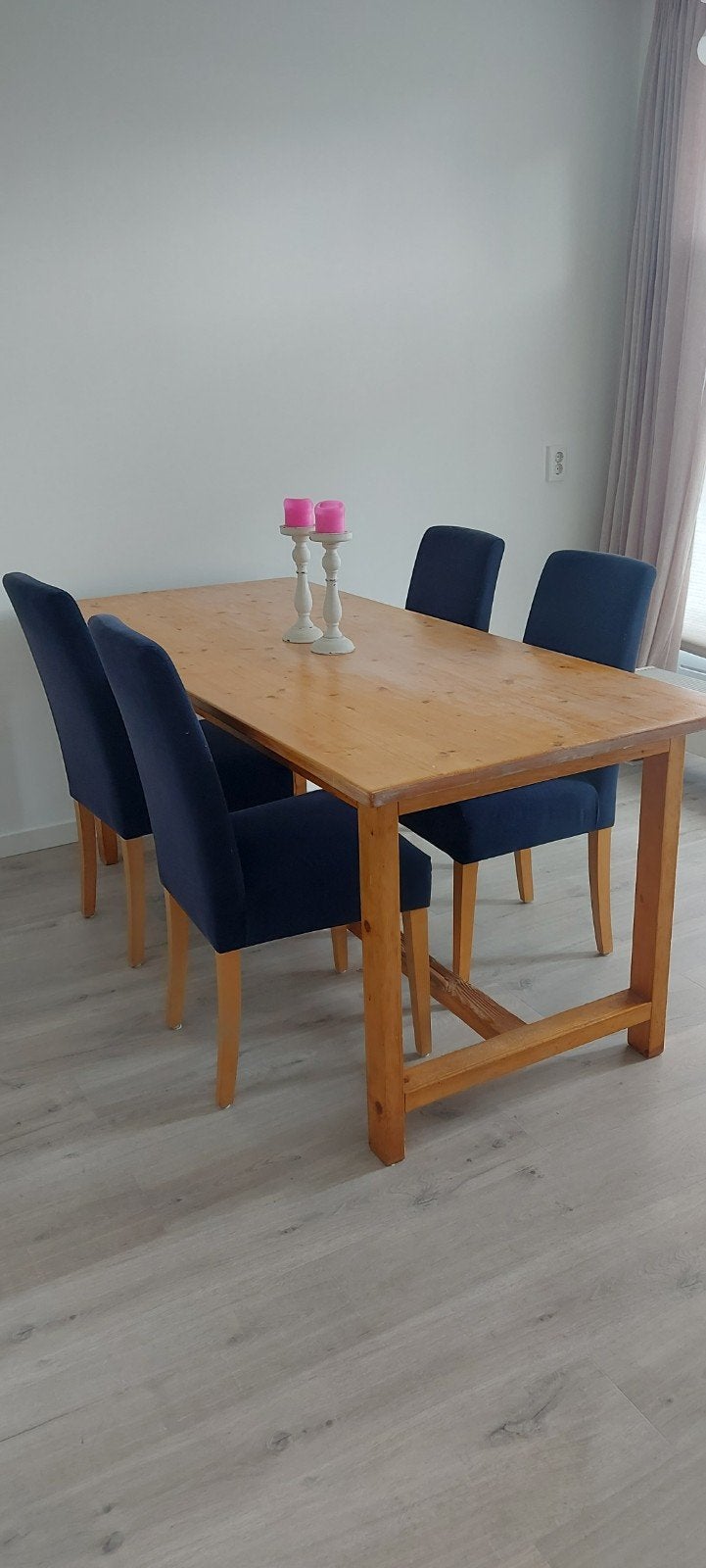 Eettafel met 4 donkerblauwe eetstoelen, Huis en Inrichting, Tafels | Eettafels, Ophalen, Gebruikt, Rechthoekig, 50 tot 100 cm