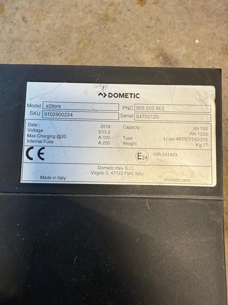 Dometic eStore Accu 100Ah Li-ion (9102900224), Auto-onderdelen, Accu's en Toebehoren, Ophalen, Gebruikt