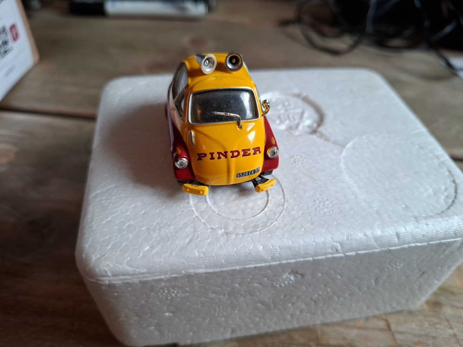 Pinder Circus BMW Isetta Modelauto - Zo goed als nieuw, Ophalen of Verzenden, Zo goed als nieuw, Auto