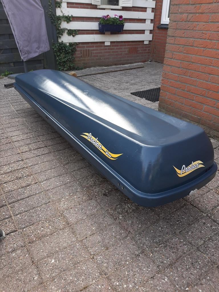 SKI BOX . IN GOEDE STAAT., Ophalen