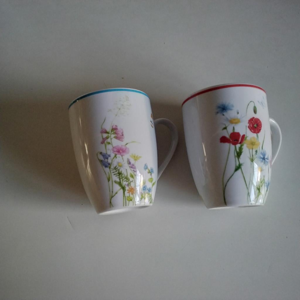 2 theo senseomokjes bloemen, Huis en Inrichting, Keuken | Servies, Ophalen of Verzenden, Zo goed als nieuw, Porselein, Overige stijlen