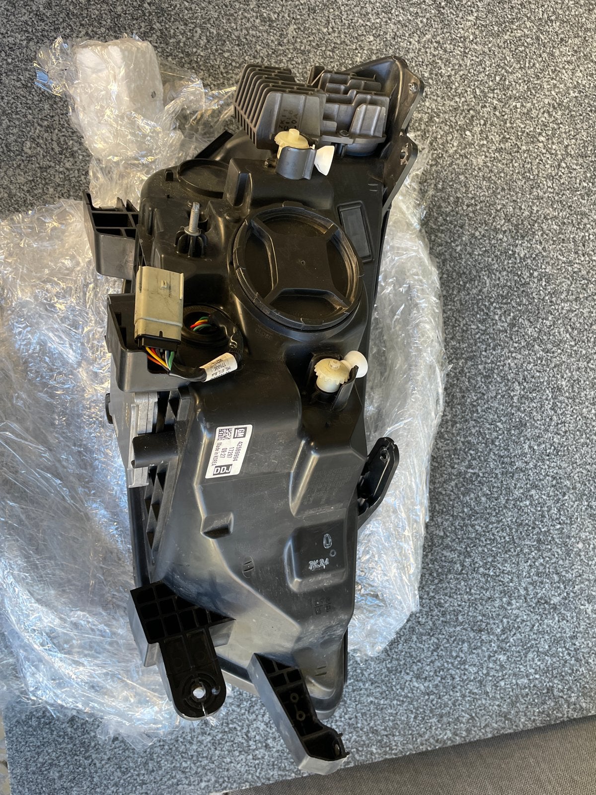 Opel Mokka X linker koplamp full LED (defect groot licht)