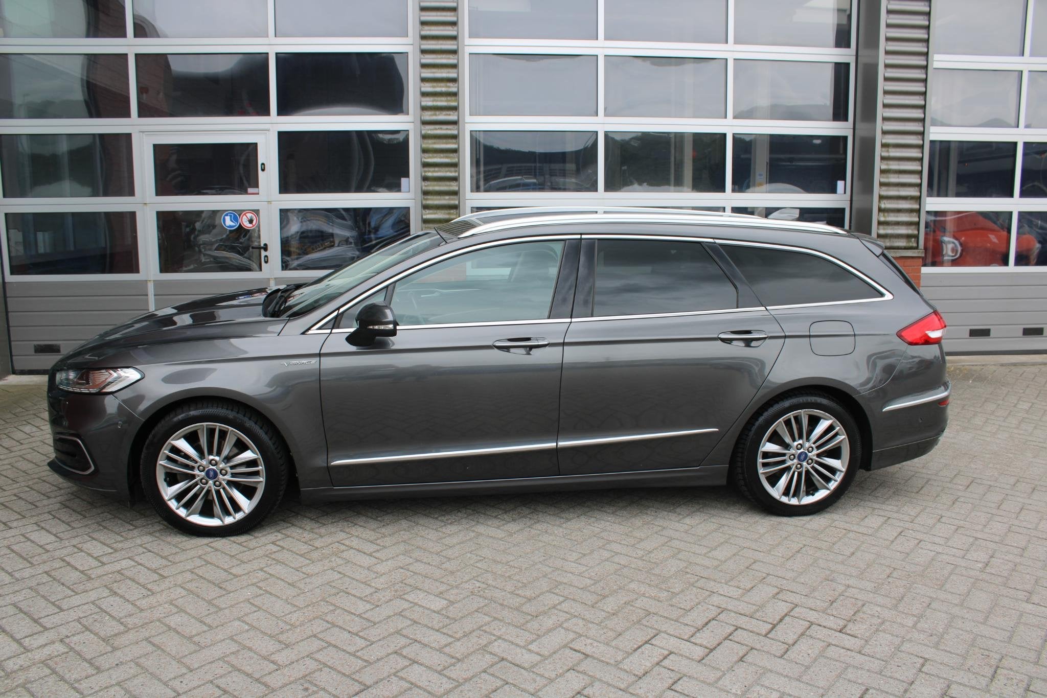 Ford Mondeo Wagon 2.0 IVCT HEV Vignale | 104.700 KM | Ledere, 188 pk, Gebruikt, 4 cilinders, Mondeo