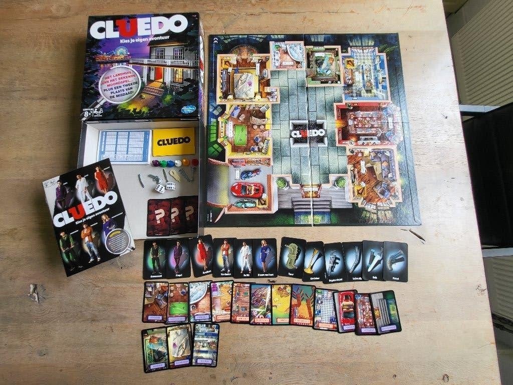 Foto 2 van Cluedo Bordspel - Klassiek Moordmysterie