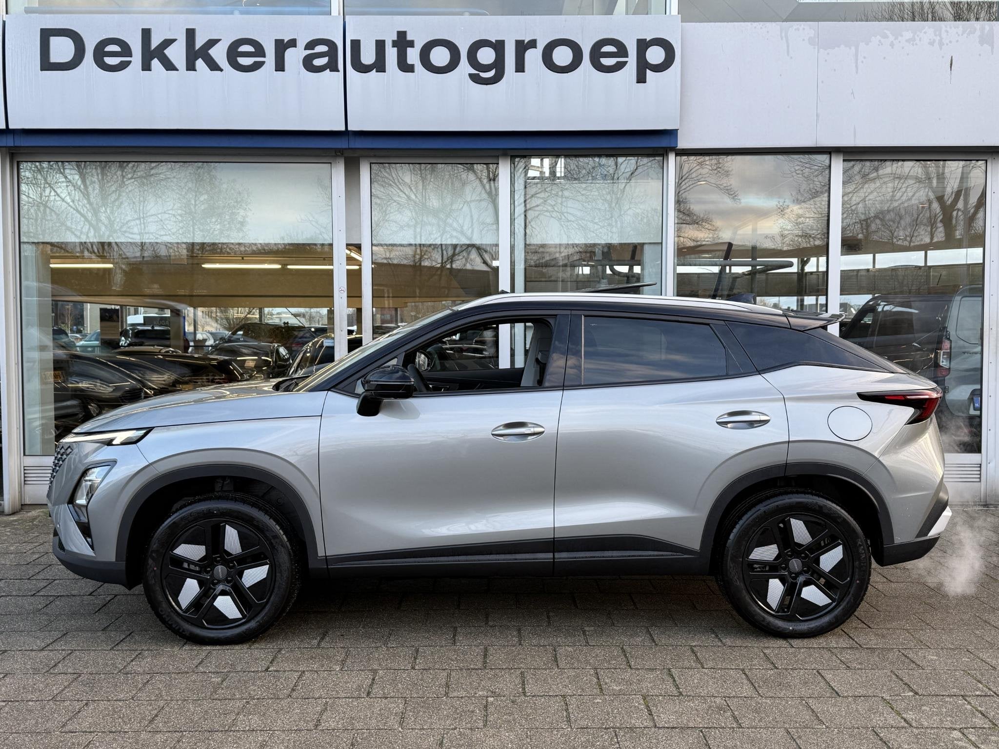 Omoda O5 Exclusive FULL OPTION - PANO DAK - STOELVERWARMING, Auto's, Automaat, Stof, Zwart, Bedrijf