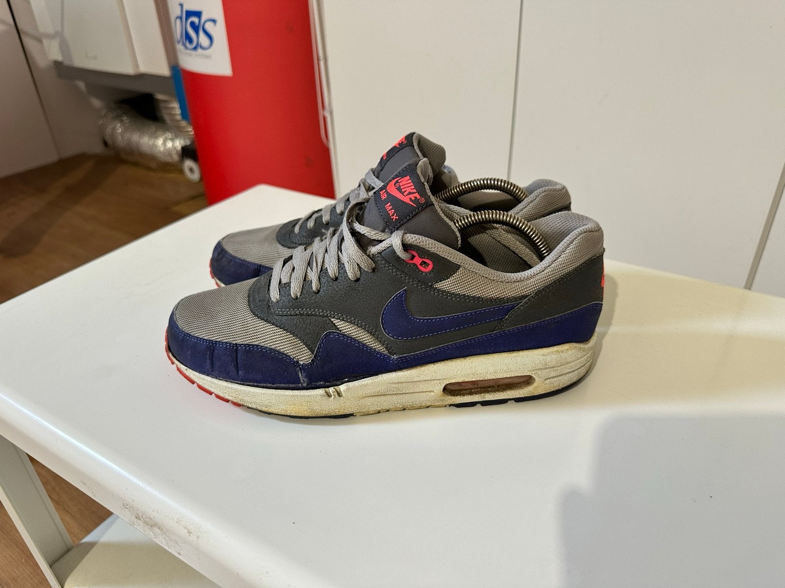Nike Air Max Sneakers Maat 44.5 - Gedragen, Ophalen of Verzenden, Gedragen, Overige kleuren, Sneakers of Gympen
