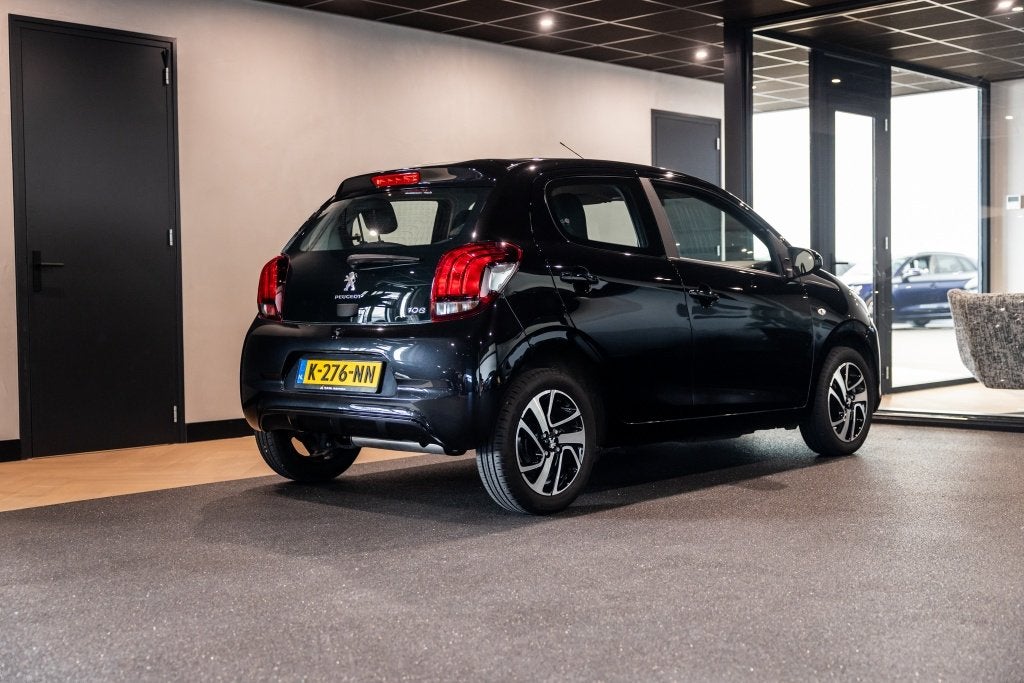 Peugeot 108 1.0 e-VTi Allure (bj 2021), Auto's, Voorwielaandrijving, 12 maanden, Stof, Gebruikt
