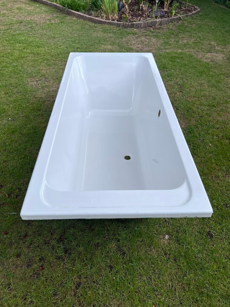 Villeroy & Boch ligbad - Lichte schade, niet zichtbaar na in, Huis en Inrichting, Keuken | Servies, Overige materialen, Gebruikt