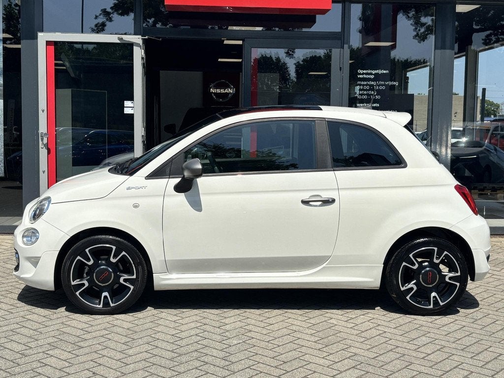 Fiat 500 1.0 Hybrid Sport | Panoramadak | Navigatie | 16 inc, Voorwielaandrijving, Stof, Euro 6, 4 stoelen