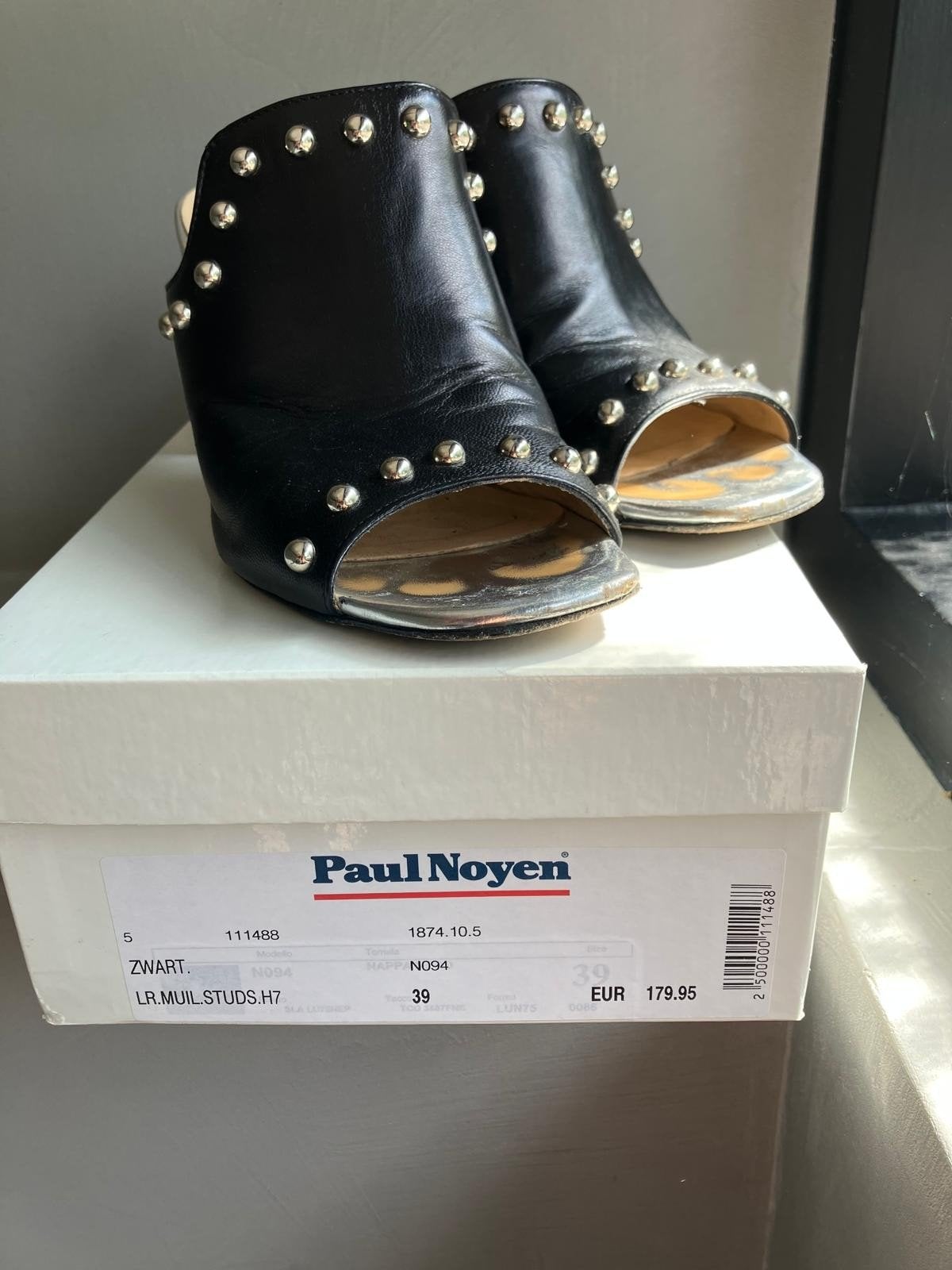 Paul Noyen zwartleren instappers met studs, maat 39, Kleding | Dames, Schoenen, Ophalen of Verzenden, Instappers, Zwart, Zo goed als nieuw