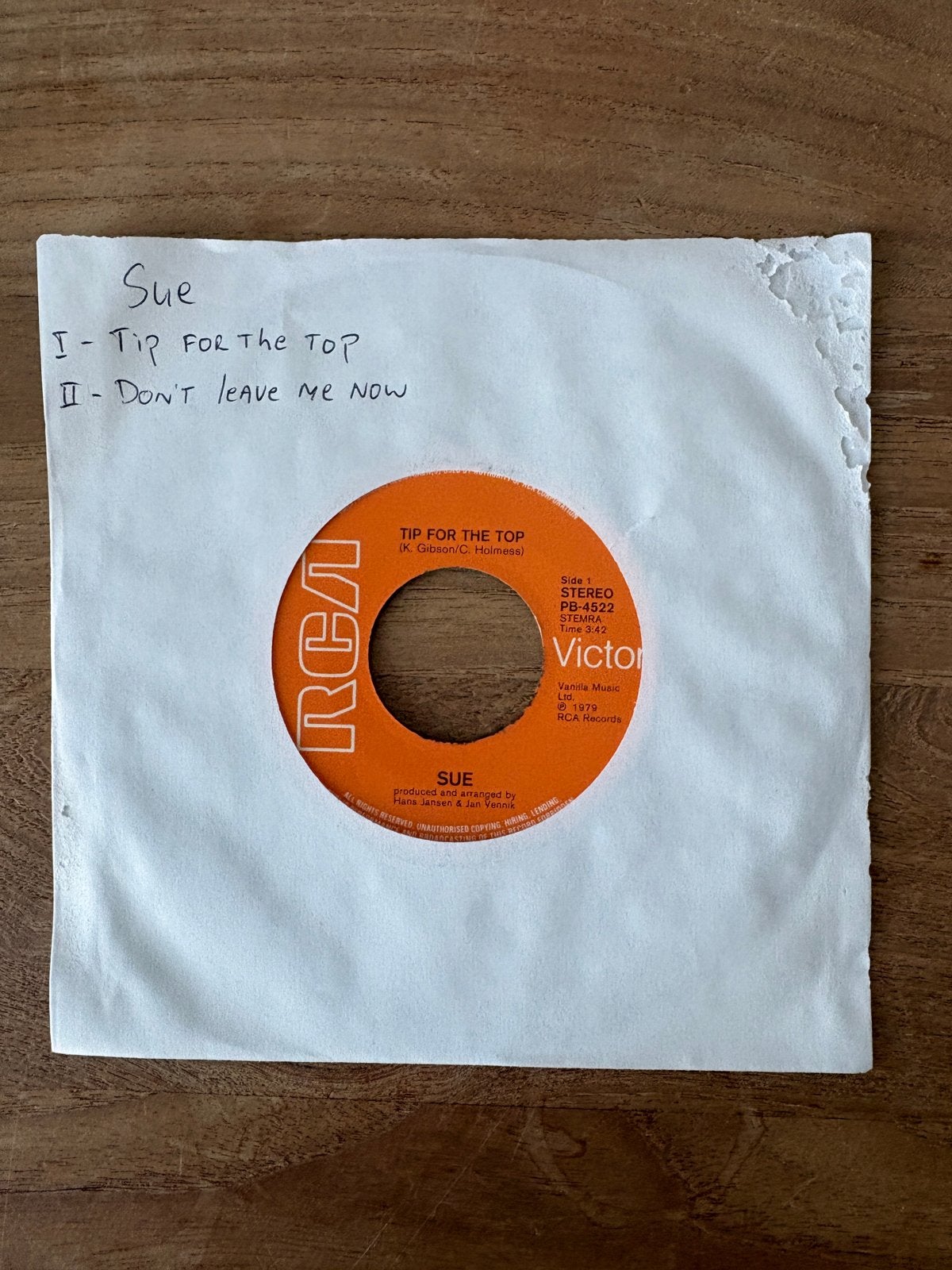 Sue - Tip for the Top / Don't Leave Me Now 026, Gebruikt, Originele persing, 7 inch, Ophalen of Verzenden