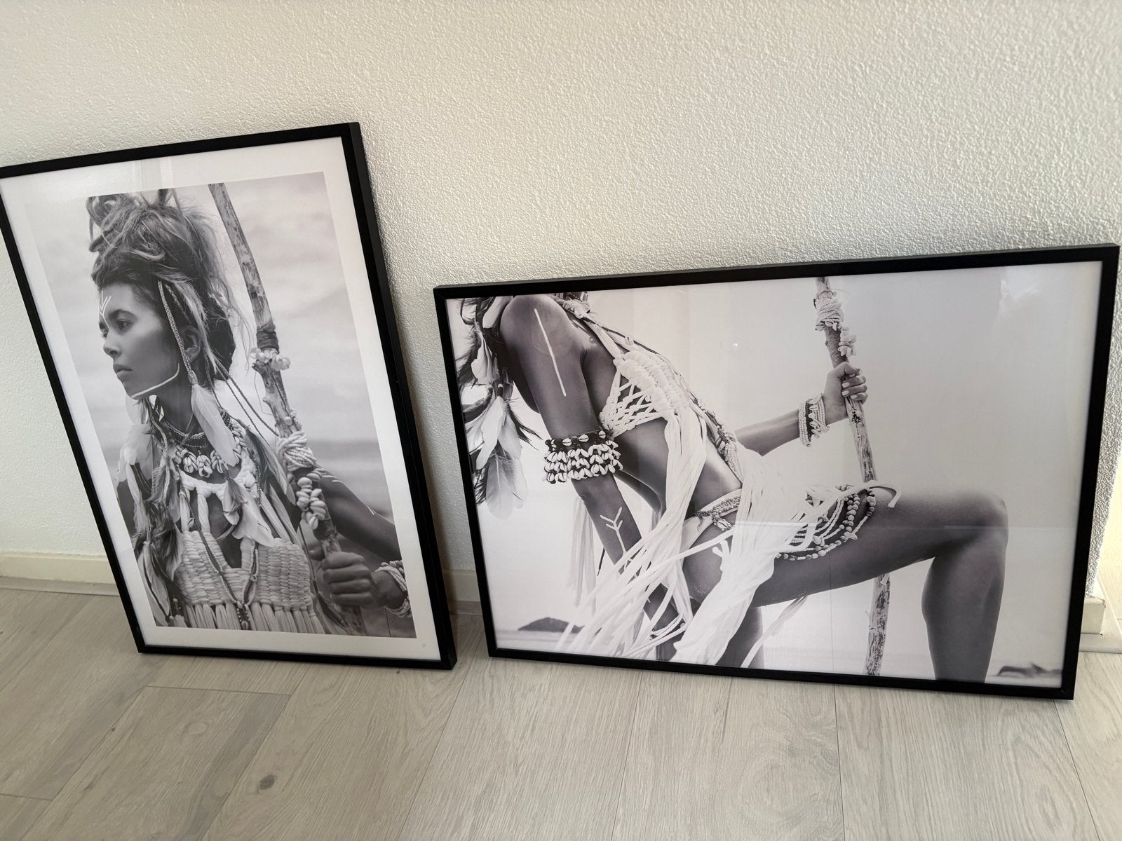 2 fotolijsten zwart wit print Ibiza boho 50x70 cm, 50 – 75, Onbekend, Ophalen of Verzenden, Onbekend