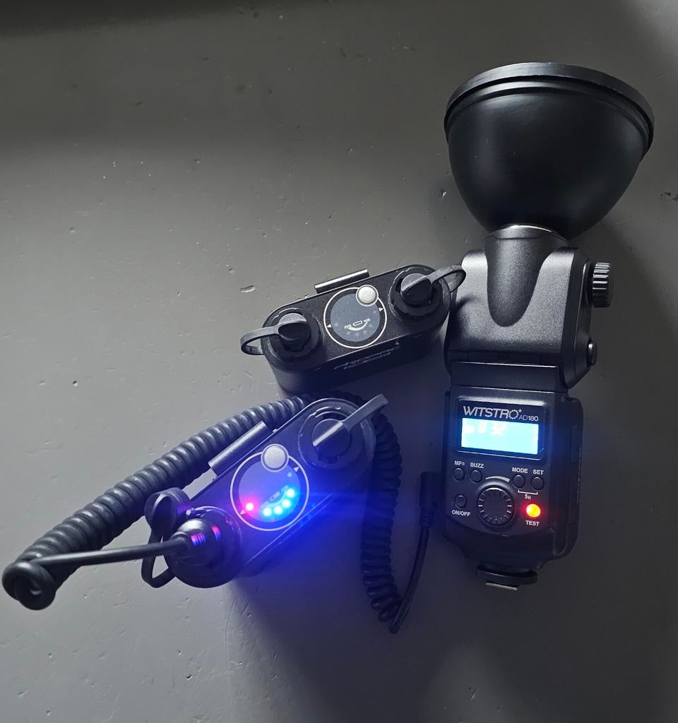 Merk Godox PB960 accu power.
Merk Flitser Witstro AD180, Ophalen of Verzenden, Overige merken