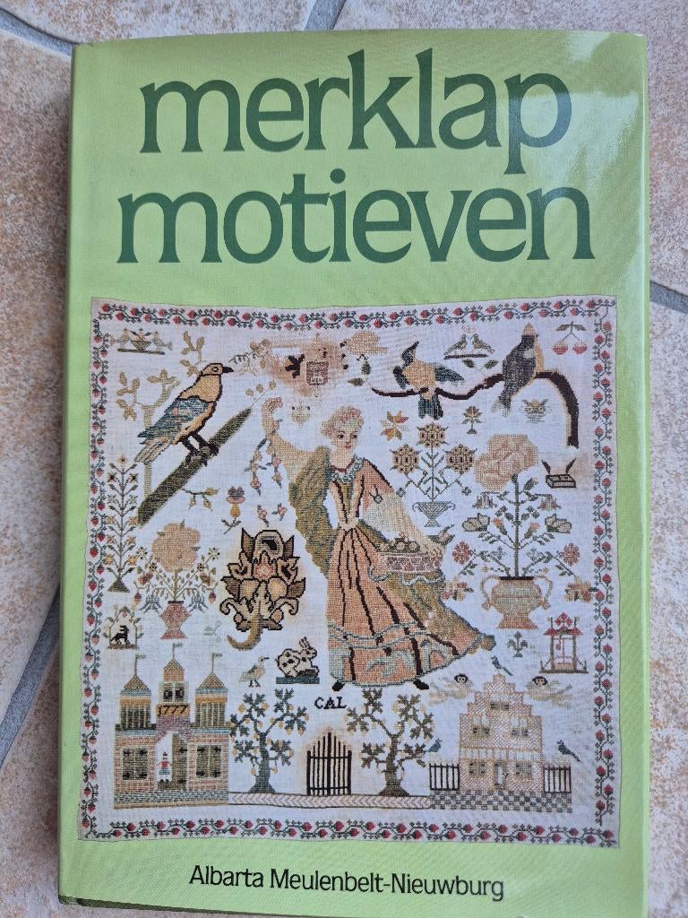 A. Meulenbelt- Nieuwburg - Merklap motieven Hardcover, Boeken, Ophalen of Verzenden, Nieuw, Borduren en Naaien, A. Meulenbelt- Nieuwburg
