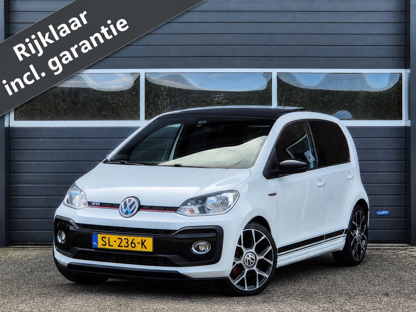 Volkswagen up! | GTI 115PK | Pano | Camera | 17" |Nieuwe APK, Auto's, Volkswagen, Voorwielaandrijving, 970 kg, Stof, 40 €/maand