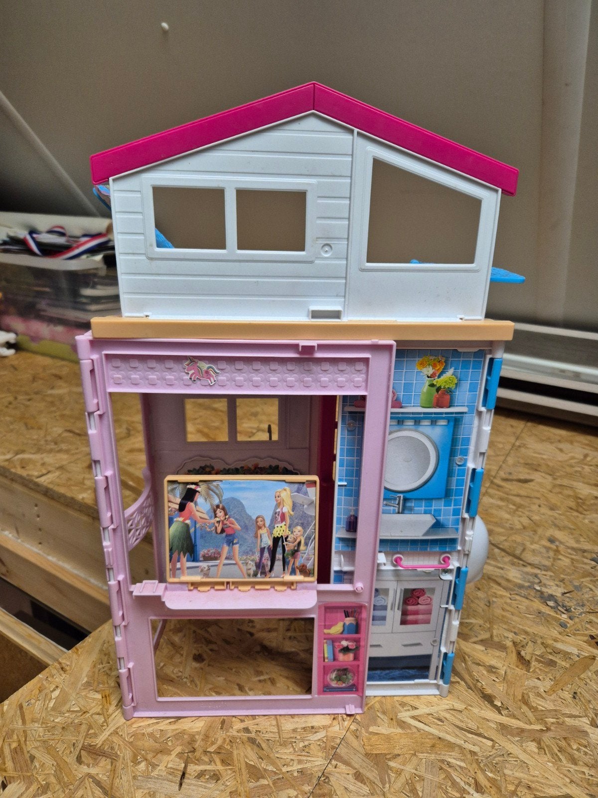 Barbie Poppenhuis met Meubels en Accessoires, Kinderen en Baby's, Ophalen of Verzenden, Gebruikt, Poppenhuis