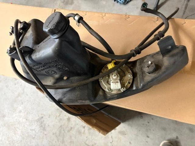 Piaggio Zip Iget complete benzine tank met goede pomp, Motoren, Tuning en Styling, Ophalen
