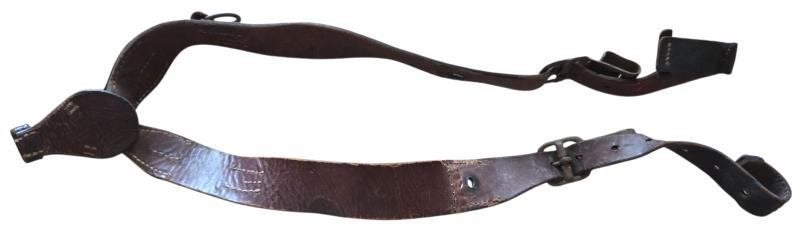 duitse ww2 een stuk van een y riem in een, Verzamelen, Militaria | Tweede Wereldoorlog, Ophalen of Verzenden, Duitsland